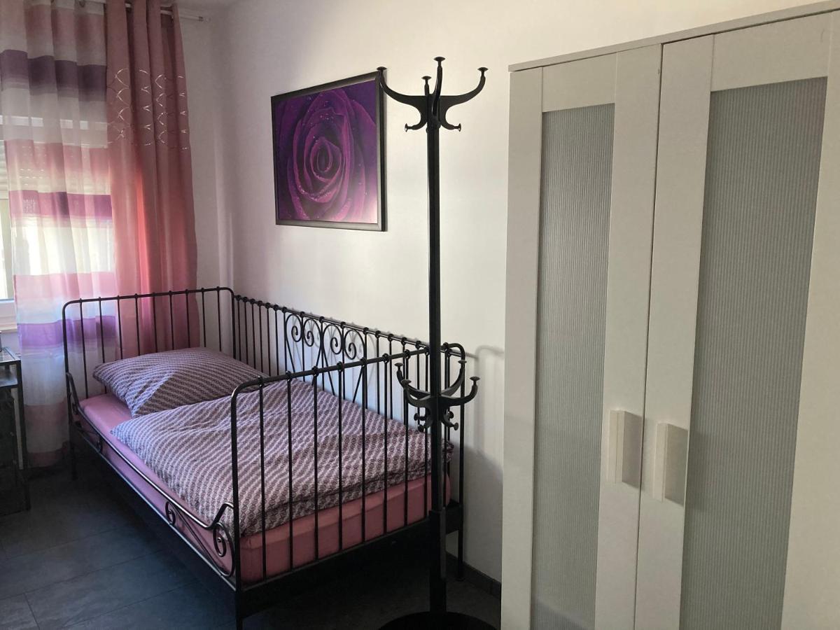 Frisch Sanierte, Moderne Eigentumswohnung Σόλινγκεν Εξωτερικό φωτογραφία